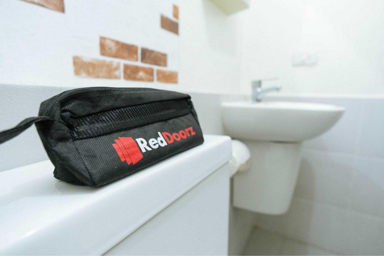 RedDoorz @ Jalan Padat Karya Prabumulih Perabumulih Bagian luar foto